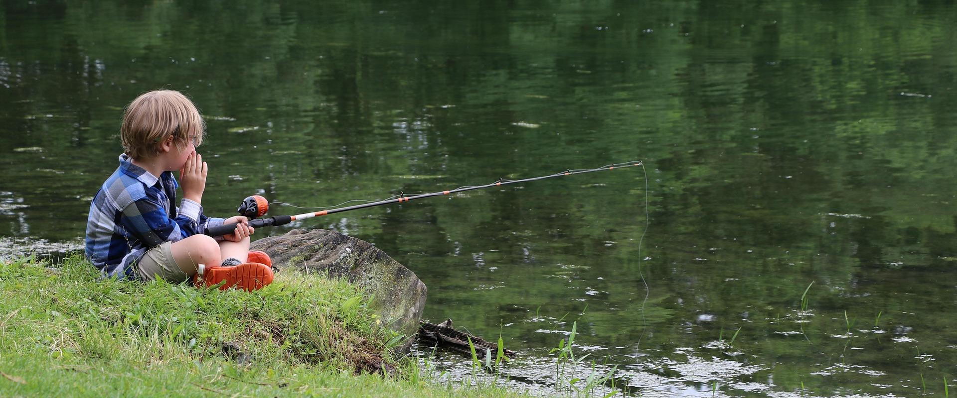 Winkel Voor Visbenodigdheden -Winkel Voor Visbenodigdheden child fishing 3867994 1920